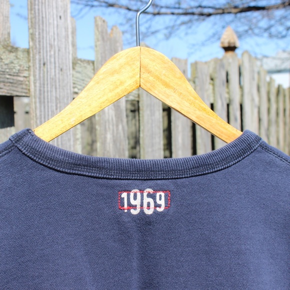 GAP 1969 Retro Crewneck Sweater | Navy Blue - Picture 4 of 8